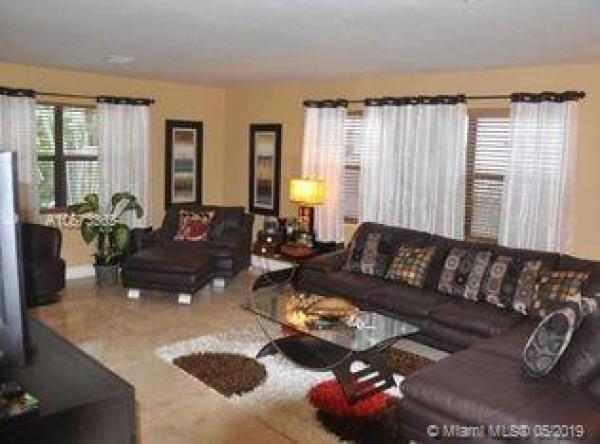 Hollywood Little Ranches, 2542 Lincoln St, Hollywood, Florida 33020, image 2