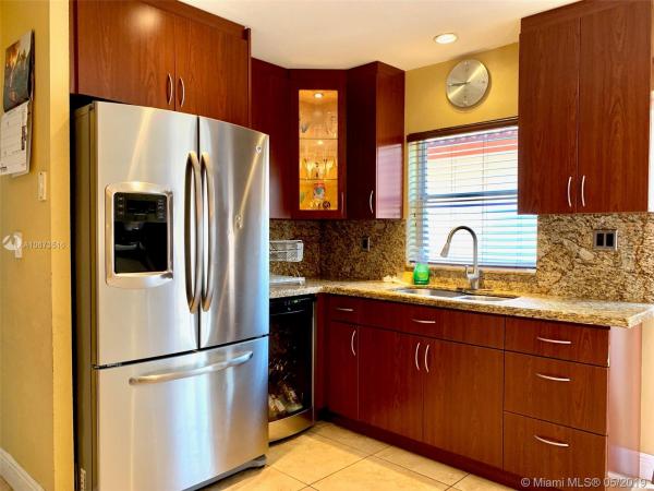 Spanish Lakes, 19502 NW 79th Ave, Hialeah, Florida 33015, image 2