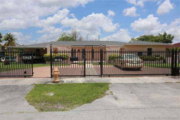 Lantern Manor, 9791 SW 37th Ter, University Park, Florida 33165, image 2