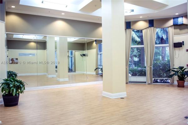 Porto Bellagio, 17150 N Bay Rd #2401, Sunny Isles Beach, Florida 33160, image 3