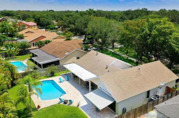 12210 Melissa Way, Cooper City, Florida 33026, image 2