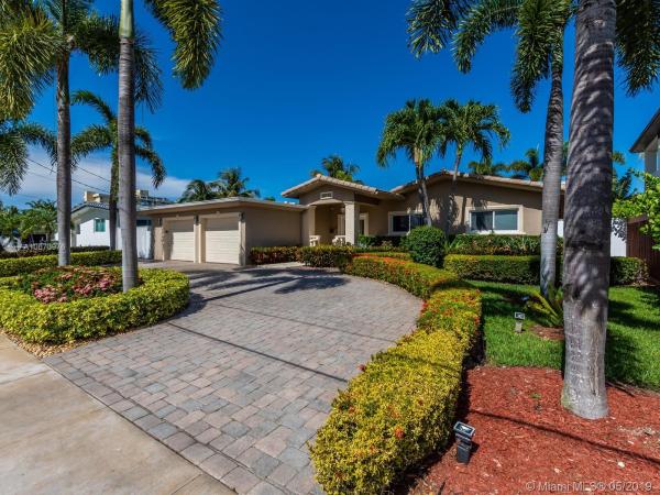 Coronado Harbor, 13105 Ortega Ln, North Miami, Florida 33181, image 2