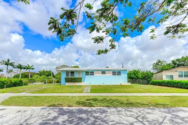 Coral Way Village, 8665 SW 28th St, Westchester, Florida 33155, image 2