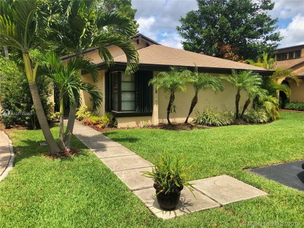 Briar Lake, 13108 SW 91st Pl, Kendall, Florida 33176, image 2