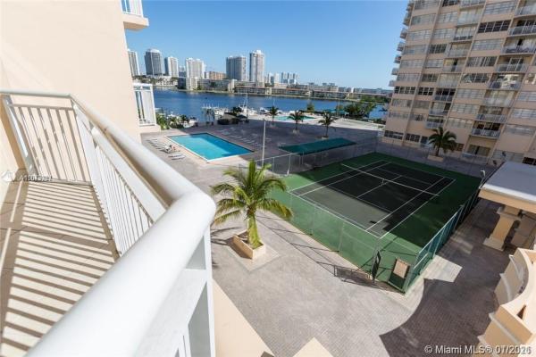 Del Prado North Towers, 18061 Biscayne Blvd #501-2, Aventura, Florida 33160, image 2