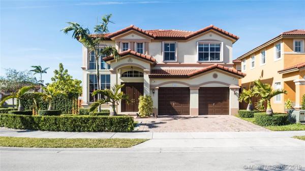 Century Gardens Village, 9182 SW 153rd Pl, The Hammocks, Florida 33196, image 2