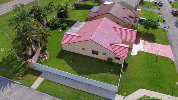 Waverly Hundred, 15643 Ravenswicke Mnr, Davie, Florida 33331, image 2