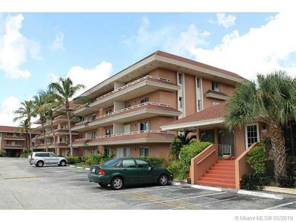 Lakeview Gardens At Miami Lakes, 17600 NW 68th Ave #B3006, Country Club, Florida 33015, image 2