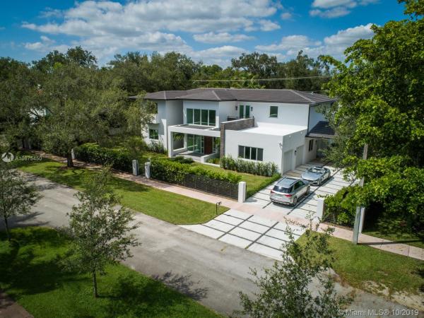 Riviera, 6910 Leonardo St, Coral Gables, Florida 33146, image 2