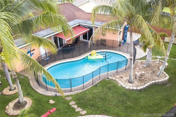 Windward Isle, 11831 NW 35th St, Sunrise, Florida 33323, image 2