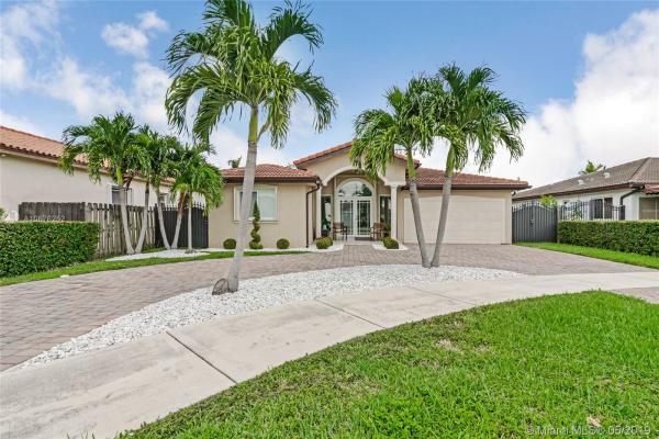 Cormen, 10301 SW 7th Ter, Sweetwater, Florida 33174, image 2