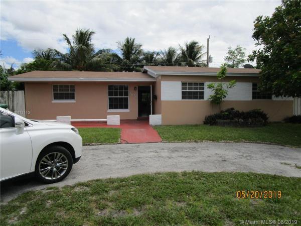 Sierra Mirada, 1100 NW 200th Ter, Miami Gardens, Florida 33169, image 2