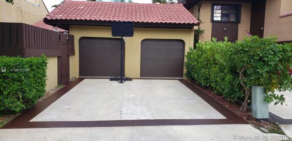 California Club Homes, 1057 NE 204th Ter, Ives Estates, Florida 33179, image 2