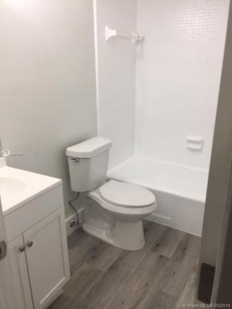 Lake Martha, 7328 Jacaranda Ln, Miami Lakes, Florida 33014, image 2