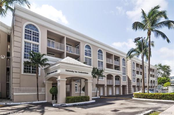 University Inn, 1280 S Alhambra Cir #1107, Coral Gables, Florida 33146, image 2