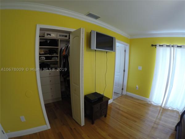 Villas Of Deerwood, 12510 SW 144th Ter, Three Lakes, Florida 33186, image 2