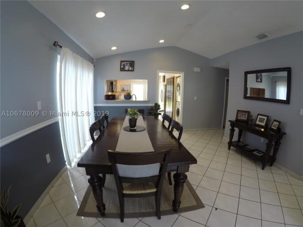 Villas Of Deerwood, 12510 SW 144th Ter, Three Lakes, Florida 33186, image 3