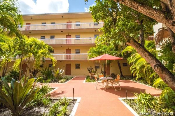 Village Of Kings Creek, 7825 Camino Real #J-412, Glenvar Heights, Florida 33143, image 2