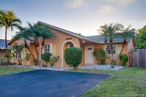 Princetonian By The Park, 24885 SW 128th Pl, Princeton, Florida 33032, image 2