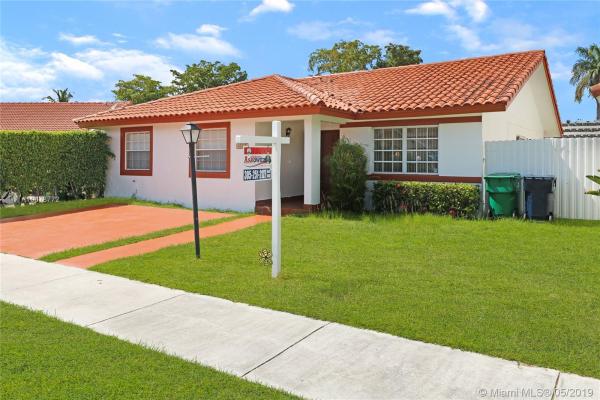 Munne Royal Homes, 14315 SW 101st St, The Hammocks, Florida 33186, image 2