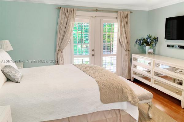 Camner Gables, 4070 Barbarossa Ave, Miami, Florida 33133, image 2