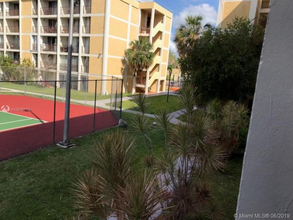 Parkview, 9210 NW Fontainebleau Blvd #209, Fountainebleau, Florida 33172, image 2