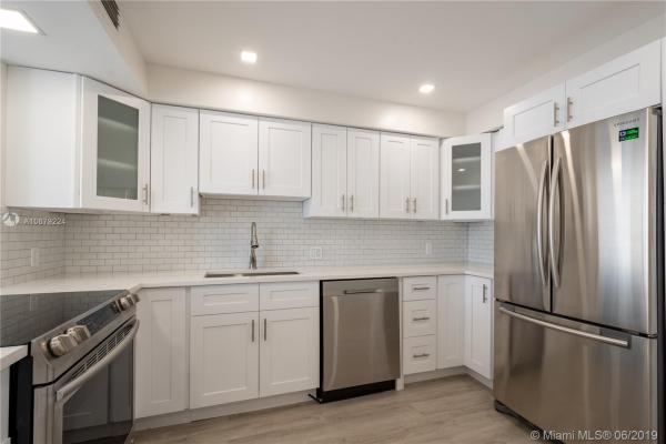 Coronado Tower 3, 20379 W Country Club Dr #939, Aventura, Florida 33180, image 2