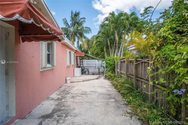 Heftler Homes Sunset Park, 8101 SW 99th Ct, Kendall, Florida 33173, image 2