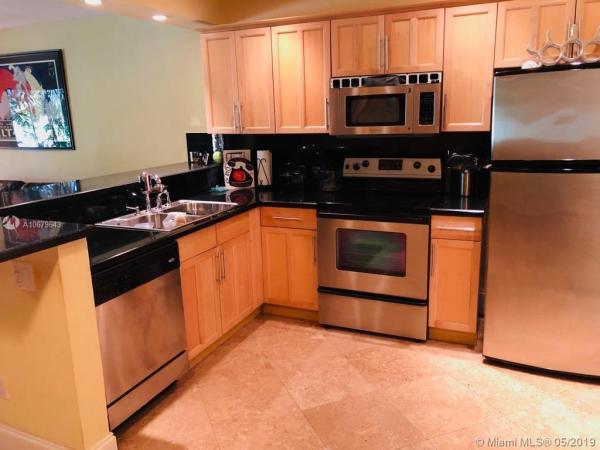 Dadeland Capri, 7483 SW 82nd St #A106, Glenvar Heights, Florida 33143, image 2