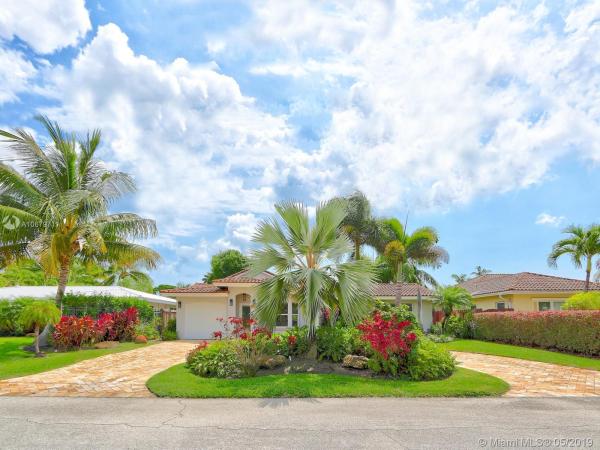 Edgewater Estates, 2224 NE 15th Ter, Wilton Manors, Florida 33305, image 2