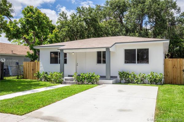 Seminole Lawn, 3249 NW 51st St, Brownsville, Florida 33142, image 2