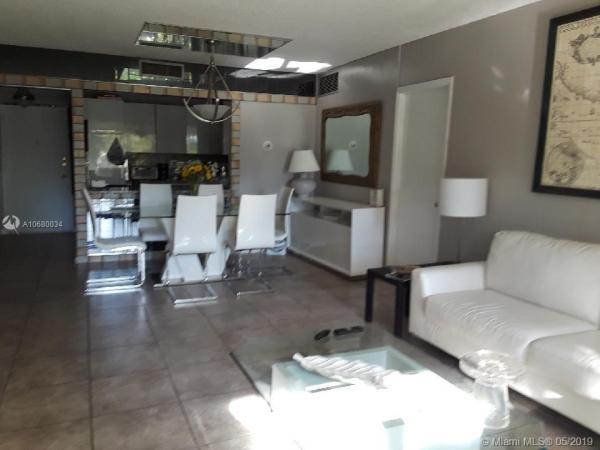 11111 Biscayne Blvd #2G, Unincorporated Dade County, Florida 33181, image 2