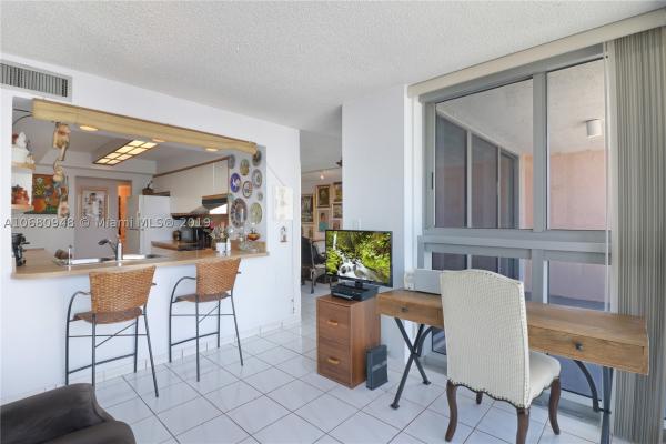 Mirasol Ocean Towers, 2655 Collins Ave #1706, Miami Beach, Florida 33140, image 3