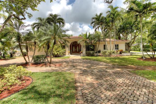 Biscayne Bay, 601 San Juan Dr, Coral Gables, Florida 33143, image 2