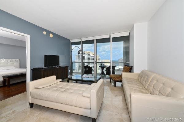 Icon Brickell Tower 1, 475 Brickell Ave #2707, Miami, Florida 33131, image 2