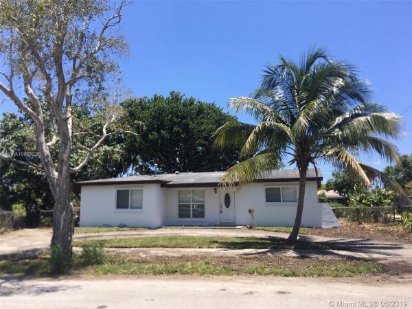 Bell Gardens, 18545 NW 23rd Ct, Miami Gardens, Florida 33056, image 2