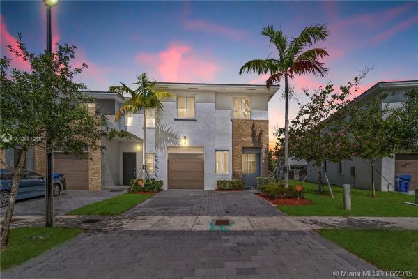 Venetian Parc, 17650 SW 149th Pl #17650, Richmond West, Florida 33187, image 2