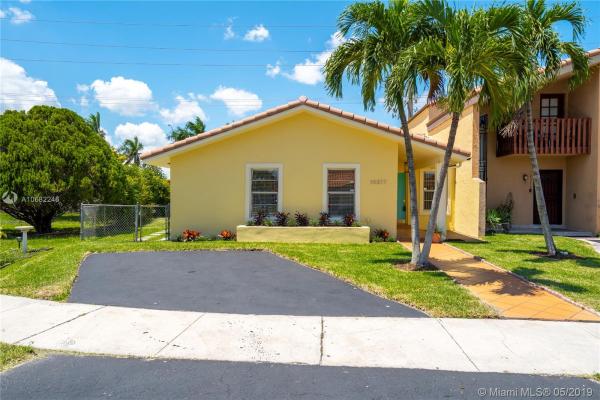 Las Palmas, 10377 SW 8th Ter #2-1A, University Park, Florida 33174, image 2