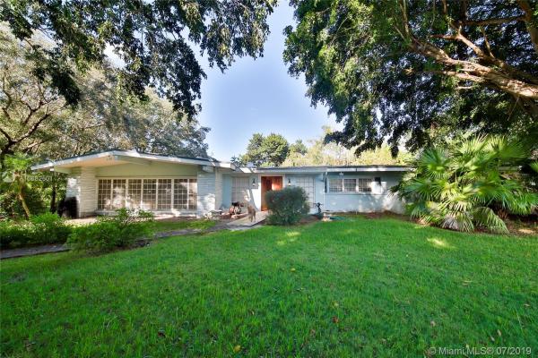 Florimoldi, 12100 SW 64th Ave, Pinecrest, Florida 33156, image 2