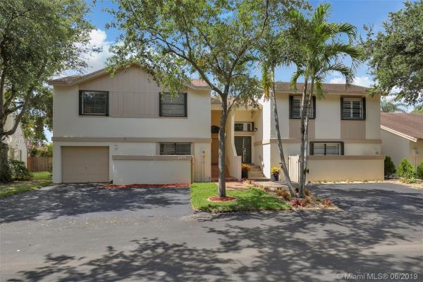 Shadywood Villas, 11774 SW 92nd Ter 0, Kendall, Florida 33186, image 2