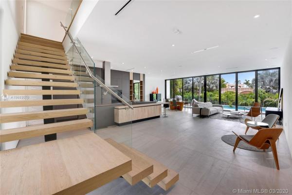Riviera, 272 Palm Ave, Miami Beach, Florida 33139, image 2