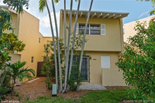 Shores Villas, 8921 NE 4th Ave Rd #8921, Miami Shores, Florida 33138, image 2