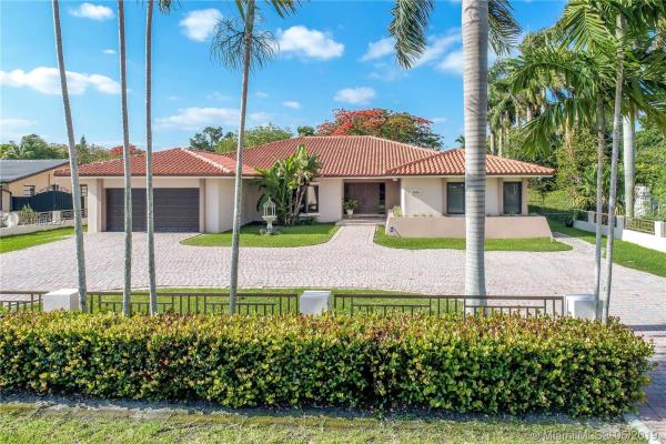 Flagler Waterway Estates, 8330 SW 2nd St, Fountainebleau, Florida 33144, image 2