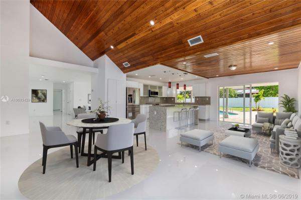 Kendall No HOA, 13561 SW 98th Pl, Kendall, Florida 33176, image 2