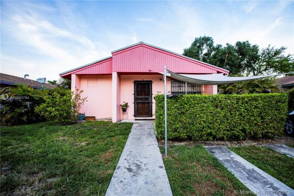 Ericksons, 1965 NW 3rd Ave, Miami, Florida 33136, image 2
