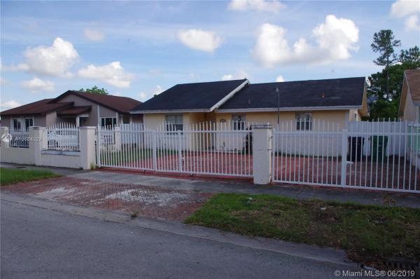 Pine Needles, 16385 SW 302nd St, Leisure City, Florida 33033, image 2