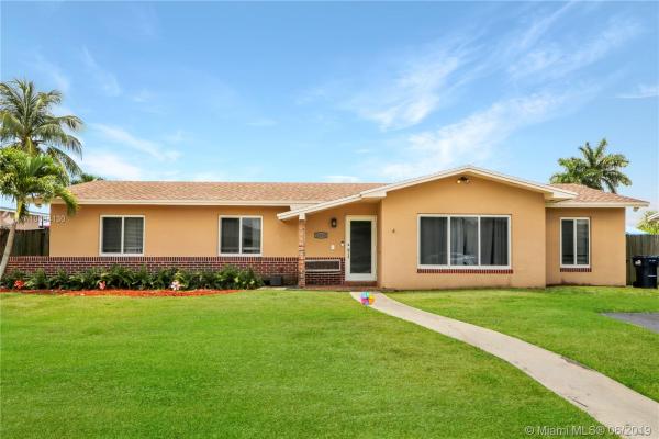 Devon Aire Estates, 12050 SW 118th St, Kendall, Florida 33186, image 2