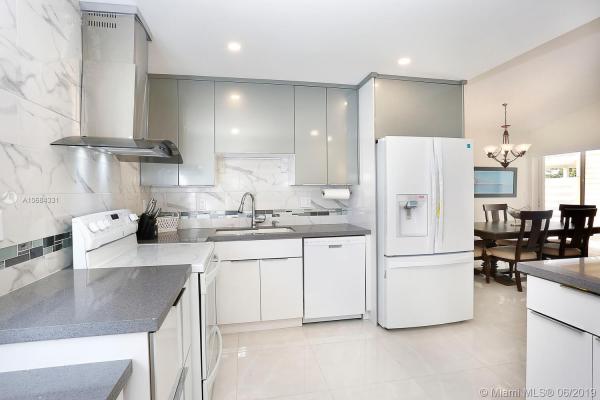 Village Homes At Country Walk, 14720 SW 139th Ave #4-39, Country Walk, Florida 33186, image 2
