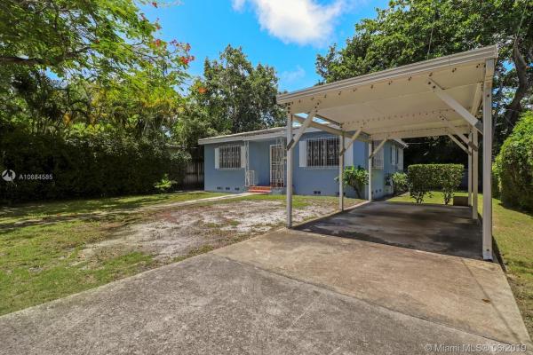 Douglas Circle, 3620 S Douglas Rd, Miami, Florida 33133, image 2