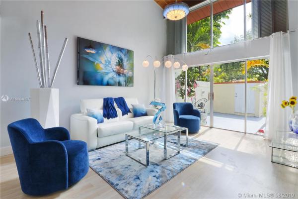 Sunset Park Lake Villas, 10402 SW 76th St, Kendall, Florida 33173, image 2
